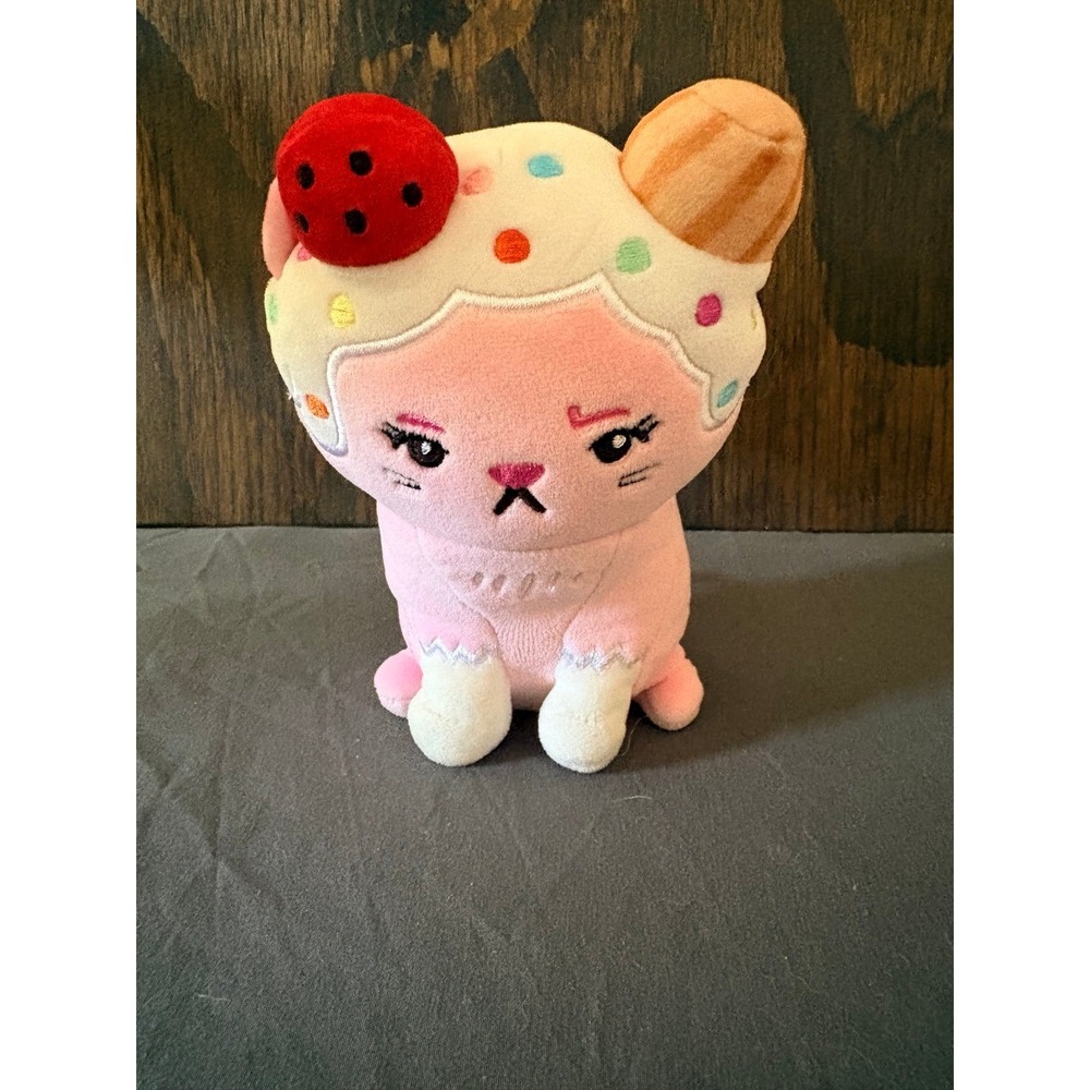 Moriah Elizabeth Shelly Cat Plush Dessert Series 2 Mini Mystery Box Stuffed Toy